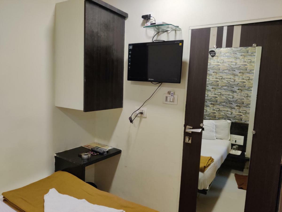 Hotel O Golden Sagar Mumbai Dış mekan fotoğraf